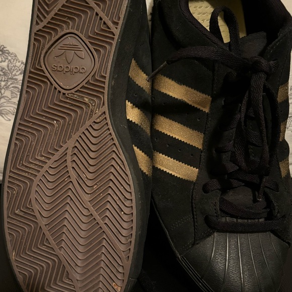 Men’s Black and Gold DGK Original Shell Toe Adidas - Picture 5 of 5